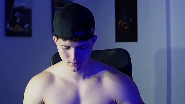 Snapshot of Hazzan_Velez chatting on December 3, 5:55 pm Hazzan Velez online show from December 3, 5:55 pm