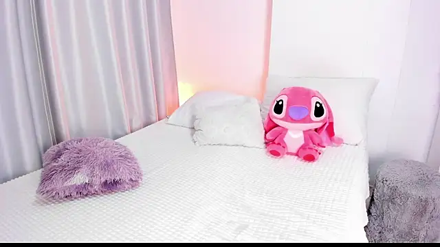 Snapshot of abbyfoxx_ chatting on December 9, 8:54 pm abbyfoxx online show from December 9, 8:54 pm