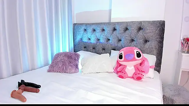 Snapshot of abbyfoxx_ chatting on January 15, 3:11 am abbyfoxx online show from January 15, 3:11 am