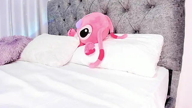 Snapshot of abbyfoxx_ chatting on February 12, 3:16 pm abbyfoxx online show from February 12, 3:16 pm