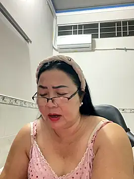 NDith online show from November 21, 4:27 pm