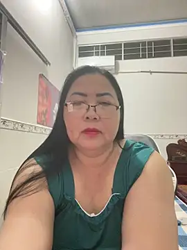 NDith online show from February 3, 10:59 pm