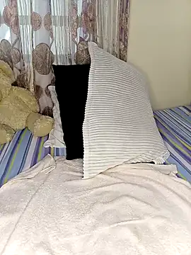 Cherriikenzie online show from February 25, 8:03 am