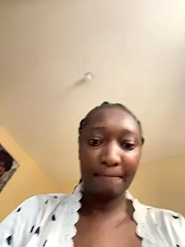 Snapshot of annkeller chatting on November 18, 6:18 am annkeller online show from November 18, 6:18 am