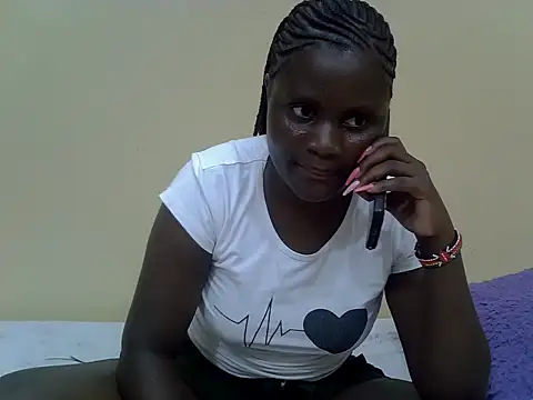 Freakycillia online show from April 9, 7:30 pm