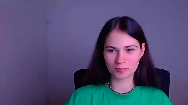 Snapshot of Loon_Amore chatting on December 25, 10:37 pm Loon Amore online show from December 25, 10:37 pm