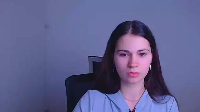 Snapshot of Loon_Amore chatting on January 5, 7:17 pm Loon Amore online show from January 5, 7:17 pm