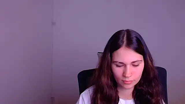 Snapshot of Loon_Amore chatting on January 10, 7:54 pm Loon Amore online show from January 10, 7:54 pm