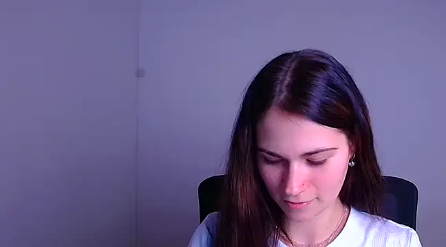 Snapshot of Loon_Amore chatting on January 27, 10:38 pm Loon Amore online show from January 27, 10:38 pm
