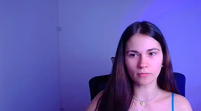 Snapshot of Loon_Amore chatting on February 7, 7:38 pm Loon Amore online show from February 7, 7:38 pm