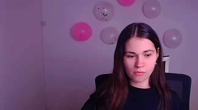 Snapshot of Loon_Amore chatting on February 19, 7:38 pm Loon Amore online show from February 19, 7:38 pm
