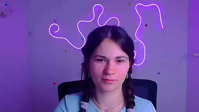 Snapshot of Loon_Amore chatting on March 4, 8:27 pm Loon Amore online show from March 4, 8:27 pm