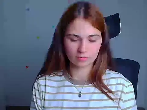 Snapshot of Loon_Amore chatting on October 4, 6:44 am Loon Amore online show from October 4, 6:44 am