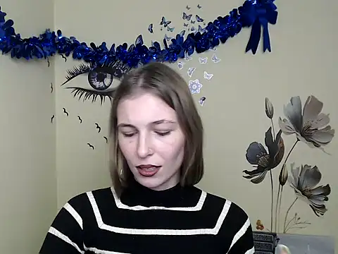 StrangerGi online show from December 27, 4:21 pm