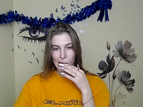 StrangerGi online show from January 8, 1:09 pm