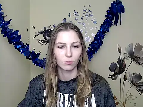 StrangerGi online show from February 10, 1:11 pm