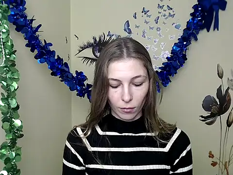 StrangerGi online show from February 11, 1:20 pm