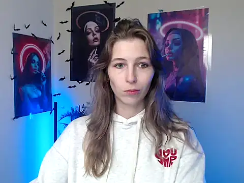 StrangerGi online show from November 12, 1:11 pm