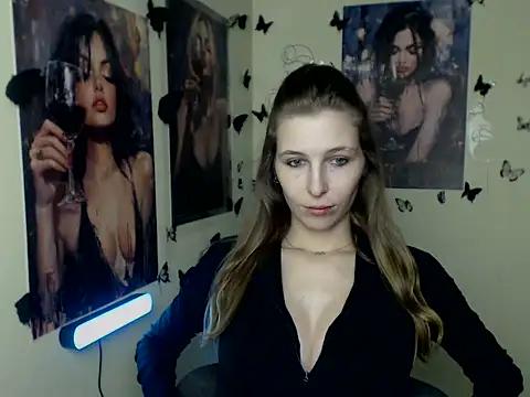 StrangerGi online show from November 13, 12:48 pm