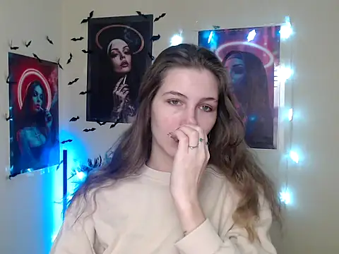 StrangerGi online show from December 19, 7:04 am