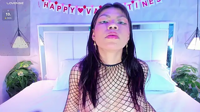 CailynBrowm online show from February 13, 4:22 am