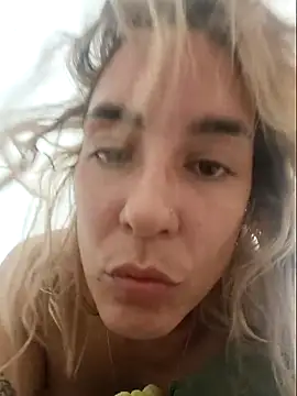 Snapshot of Isis69_ chatting on January 5, 5:27 pm Isis69 online show from January 5, 5:27 pm