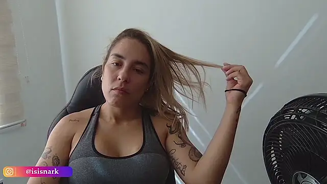 Snapshot of Isis69_ chatting on January 12, 3:06 pm Isis69 online show from January 12, 3:06 pm