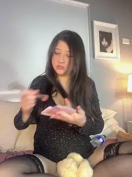 hannaasweet online show from March 10, 5:07 pm