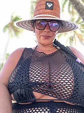 Saorii kiido online show from February 7, 8:10 pm