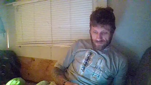 Snapshot of terry2big4u24 chatting on January 14, 4:15 am terry2big4u24 online show from January 14, 4:15 am
