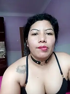 Snapshot of katymojadit chatting on January 21, 2:59 pm katymojadit online show from January 21, 2:59 pm