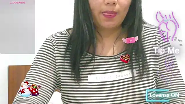 Snapshot of katymojadit chatting on January 27, 10:06 pm katymojadit online show from January 27, 10:06 pm