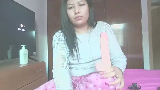 Snapshot of katymojadit chatting on January 30, 4:13 pm katymojadit online show from January 30, 4:13 pm