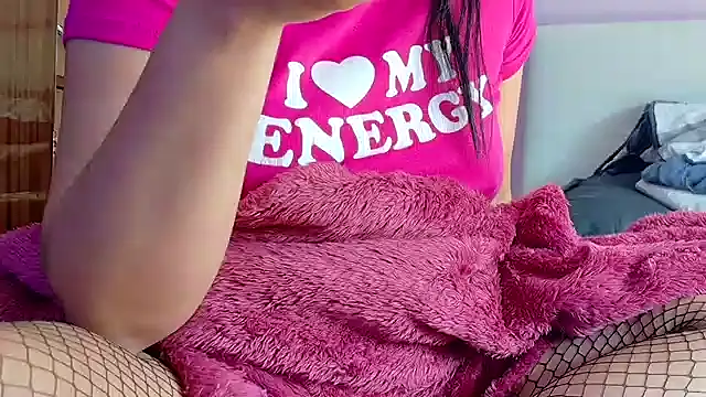 Snapshot of katymojadit chatting on February 10, 1:01 pm katymojadit online show from February 10, 1:01 pm