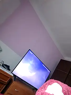 Snapshot of katymojadit chatting on December 15, 1:15 pm katymojadit online show from December 15, 1:15 pm