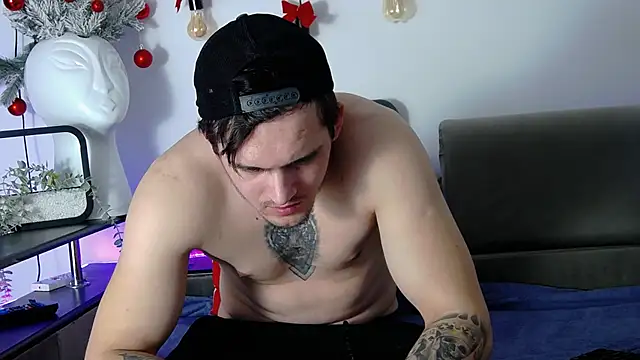 Snapshot of CarterCole chatting on January 5, 12:53 pm CarterCole online show from January 5, 12:53 pm