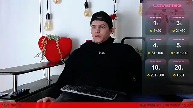 Snapshot of CarterCole chatting on February 13, 7:35 am CarterCole online show from February 13, 7:35 am