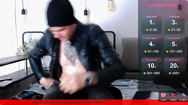 Snapshot of CarterCole chatting on February 22, 12:19 pm CarterCole online show from February 22, 12:19 pm