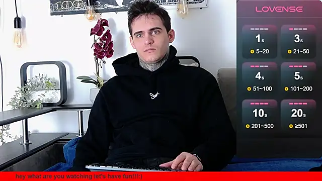 Snapshot of CarterCole chatting on March 17, 1:18 pm CarterCole online show from March 17, 1:18 pm