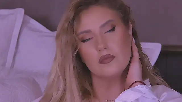 OndinaNoir online show from December 6, 11:47 pm