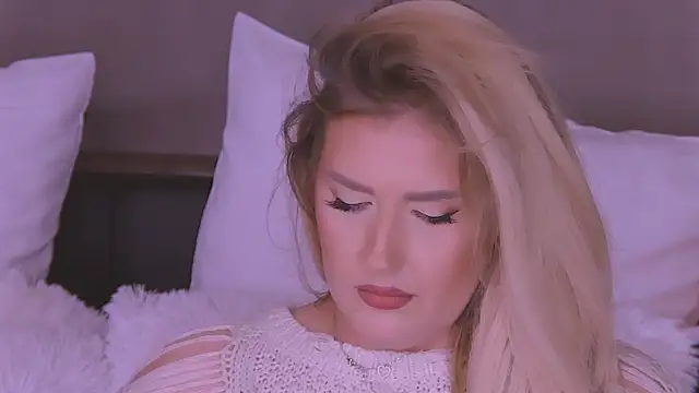 OndinaNoir online show from December 18, 9:29 pm