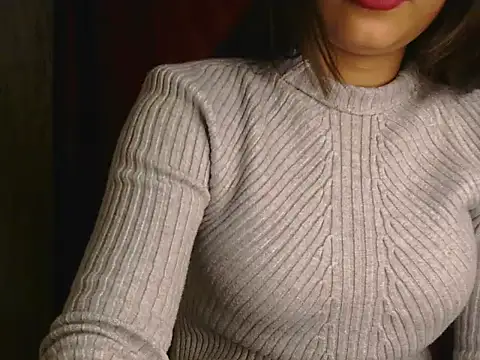 Snapshot of sexy_shivi chatting on January 16, 7:18 pm sexy shivi online show from January 16, 7:18 pm