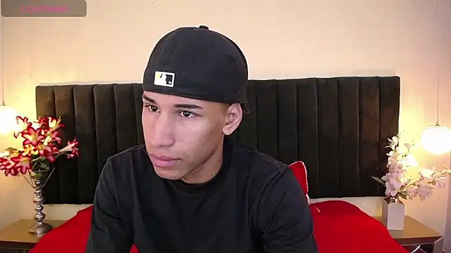 soft attraction online show from March 16, 7:51 pm