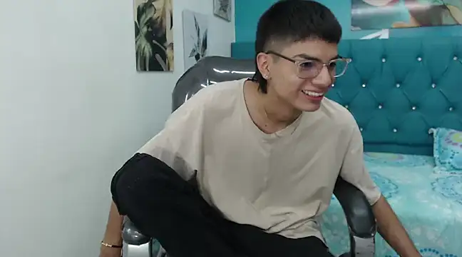 Snapshot of Noha_scott chatting on December 4, 11:02 pm Noha scott online show from December 4, 11:02 pm