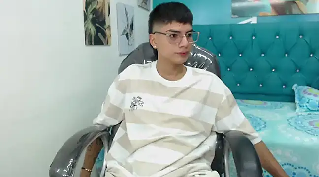 Snapshot of Noha_scott chatting on December 6, 11:25 pm Noha scott online show from December 6, 11:25 pm