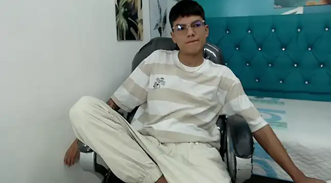 Snapshot of Noha_scott chatting on December 21, 11:13 pm Noha scott online show from December 21, 11:13 pm