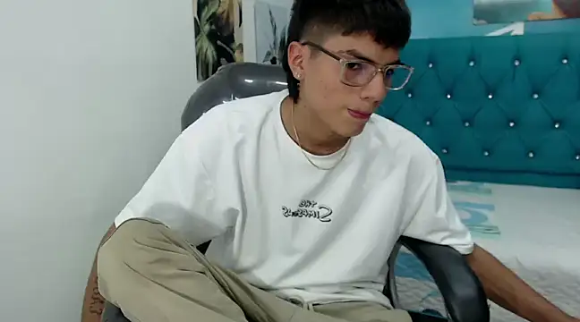 Snapshot of Noha_scott chatting on December 23, 12:14 am Noha scott online show from December 23, 12:14 am