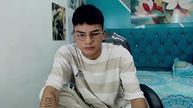 Snapshot of Noha_scott chatting on February 11, 10:39 pm Noha scott online show from February 11, 10:39 pm