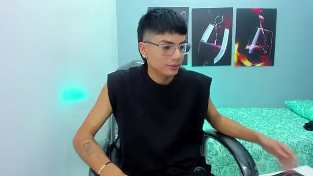 Snapshot of Noha_scott chatting on February 23, 10:42 pm Noha scott online show from February 23, 10:42 pm