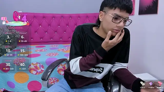 Snapshot of Noha_scott chatting on September 17, 11:06 pm Noha scott online show from September 17, 11:06 pm